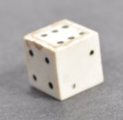 MI9 ESCAPE & EVADE COLLECTION - WWII HIDDEN COMPARTMENT DICE