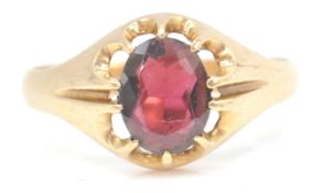 A hallmarked 9ct gold ring set with an oval cut re