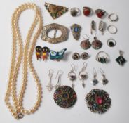 A good collection of antique and vintage costume jewellery to include 925 silver rings, necklaces