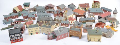 LAREG COLLECTION OF ASSORTED N GAUGE MODEL BUILDINGS