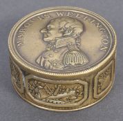RARE EARLY 19TH CENTURY WELLINGTON MARQUIS SNUFF POT