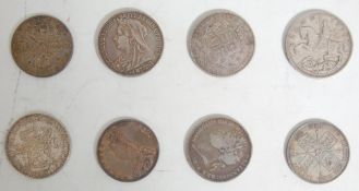 A collection of British silver crowns from the 19th century to include old veil bust 1896,