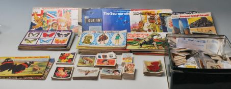 COLLECTION OF VINTAGE TEA / CIGARETTE COLLECTOR'S CARDS