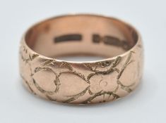 19TH CENTURY WEDDING BAND RING WITH ENGRAVED DETAILS
