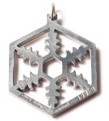 Jorgen Jenson - An Art Nouveau early 20th Century hexagonal white metal necklace pendant of pieced