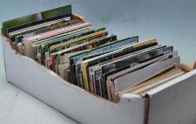 FLORAL POSTCARDS. Large collection of 800/900 depicting flowers. Varied age range from antique to