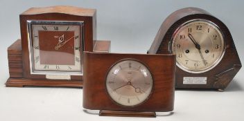 A GOOD COLLECTION OF THREE VINTAGE RETRO 20TH CENTURY MANTLE CLOCKS