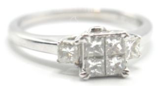 18CT WHITE GOLD AND DIAMOND ENGAGEMENT RING