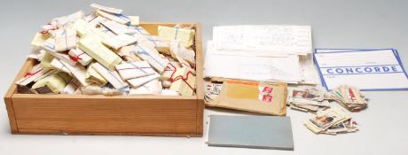 GOOD COLLECTION OF CIGARETTE CARDS