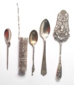 GROUP OF 20TH CENTURY SILVER AND WHITE METAL ITEMS