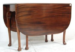 19TH CENTURY VICTORIAN MAHOGANY GATE LEG DINING TABLE