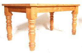 CONTEMPORARY COUNTRY SIDE STYLE PINE DINING TABLE
