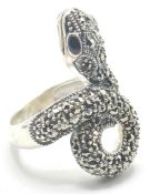 A STAMPED 925 SILVER DRESS RING IN THE FORM OF A COILED SNAKE.