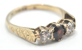 9CT GOLD GARNET AND SPINEL RING