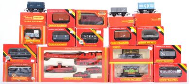 COLLECTION OF X16 VINTAGE HORNBY 00 GAUGE LOCOMOTIVE WAGONS