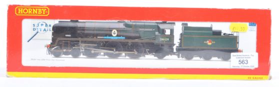HORNBY 00 GAUGE R2606 ' SIR TRAFFORD LEIGH MALLORY ' LOCOMOTIVE