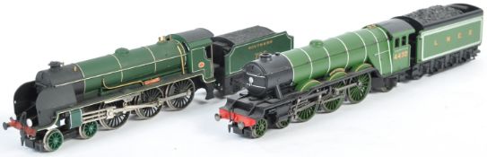 PAIR OF HORNBY 00 GAUGE MODEL RAILWAY TRAINSET LOCOMOTIVES