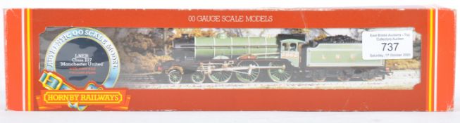 HORNBY 00 GAUGE R053 LNER CLASS B17 LOCO MANCHESTER UNITED