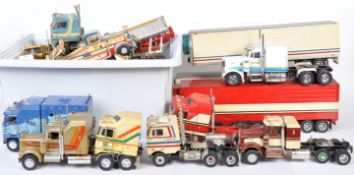 LARGE COLLECTION OF ASSORTED VEHICLE PLASTIC MODEL KITS