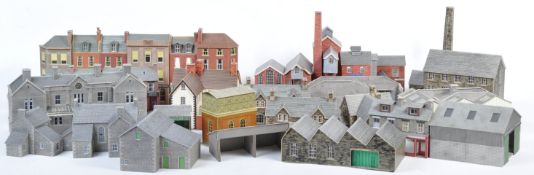LARGE COLLECTION OF METCALFE 00 GAUGE CARD KIT MODEL BUILDINGS