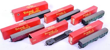 TRIANG 00 GAUGE SR SUBURBAN COACH AND CARRIAGE SET