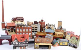 COLLECTION OF 00 GAUGE MODEL RAILWAY BUILDINGS AND TRACK