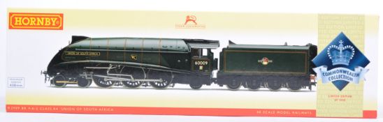 HORNBY 00 GAUGE R2909 ' UNION OF SOUTH AFRICA ' TRAIN SET LOCO