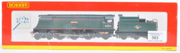 HORNBY 00 GAUGE R2218 ' WILTON ' TRAIN SET LOCOMOTIVE