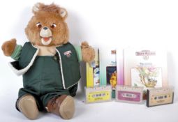 ORIGINAL 1980'S TEDDY RUXPIN TALKING READ ALONG BEAR