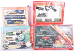 COLLECTION OF ASSORTED VINTAGE HORNBY 00 GAUGE TRAIN SETS