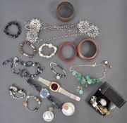 PETER WYNGARDE ESTATE - COLLECTION OF COSTUME JEWE