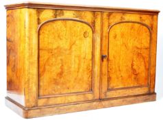 19TH CENTURY GILLOWS MANNER WALNUT BUFFET SIDEBOARD