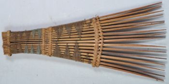 RARE OCEANIC POLYNESIAN TRANSITIONAL HAIR COMB
