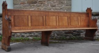 IMPRESSIVE 19TH CENTURY VICTORIAN OAK CHURCH BENCH