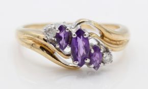 A 9ct Gold Amethyst & Diamond 5 Stone Ring