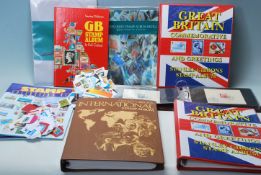 LARGE COLLECTION OF 20TH CENTURY STAMPS