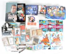 COLLECTION OF ASSORTED VINTAGE BUBBLEGUM & TRADE CARDS