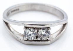 18ct White Gold & Diamond Ring