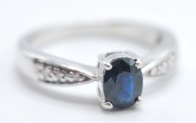 9CT WHITE GOLD SAPPHIRE & DIAMOND RING