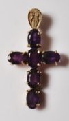 9CT GOLD AND AMETHYST PENDANT