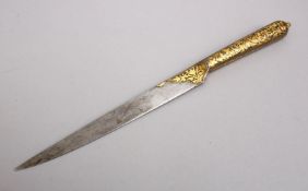 A 19TH CENTURY OTTOMAN GOLD INLAID WATERED STEEL DAGGER, 21cm