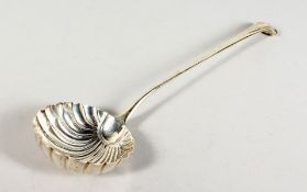 A GEORGE III ONSLOW PATTERN SHELL BOWL LADLE. London 1777. Maker William Chawner.