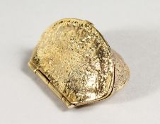 AN 18CT GOLD PLATED BRAZIL NUT VESTA.