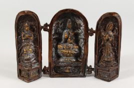 A CHINESE BRONZE FOLDING DEVOTIONAL PIECE. 5.5ins high.