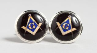 A PAIR OF MASONIC CUFFLINKS.