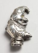 A CAST NOVELTY SILVER PUNCH'S HEAD VESTA.