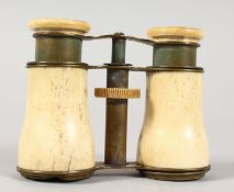 A PAIR OF IVORY OPERA GLASSES.