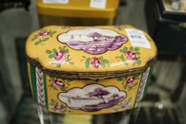 A continental porcelain box and cover.