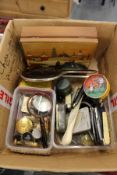 Miscellaneous collectables to include penknives etc.