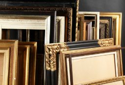 A Collection of Twenty Modern Frames. (20).